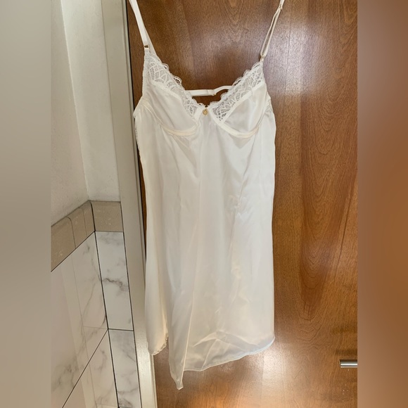 NWT Gooseberry Intimates Manhattan Slip Ivory Dress - Picture 3 of 8